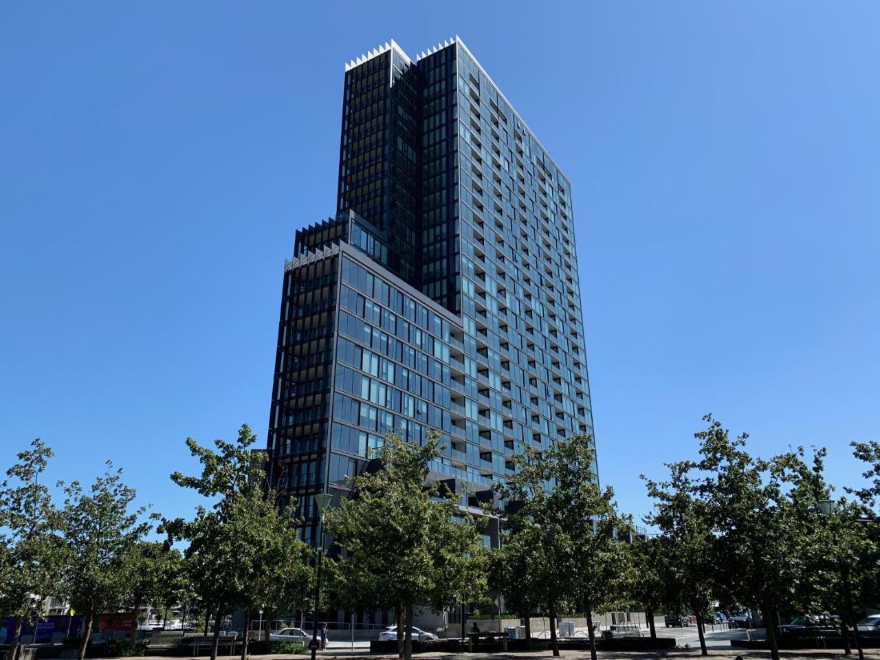 Melbourne Private Apartments - Collins Wharf Waterfront, Docklands — Photos 3